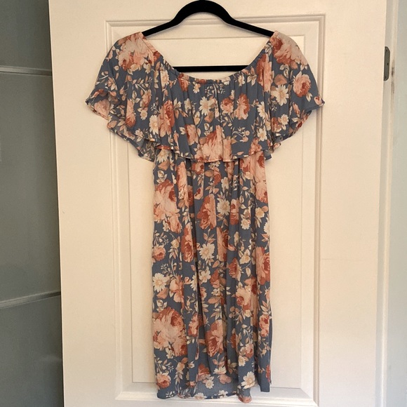 Rebel Sugar Floral Dress; Size M; Worn once; Brand new condition. - Picture 2 of 3